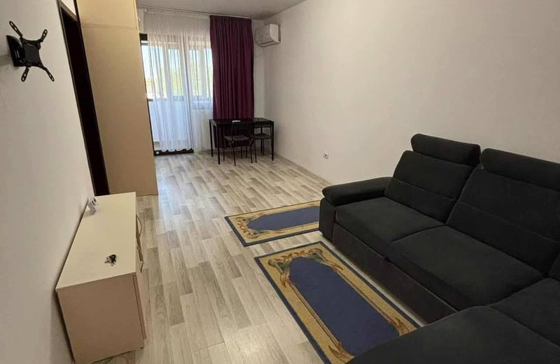 Alquiler de un cómodo apartamento de 1 habitación con cocina independiente y balcón, Chiajna, Bucarest, Rumanía